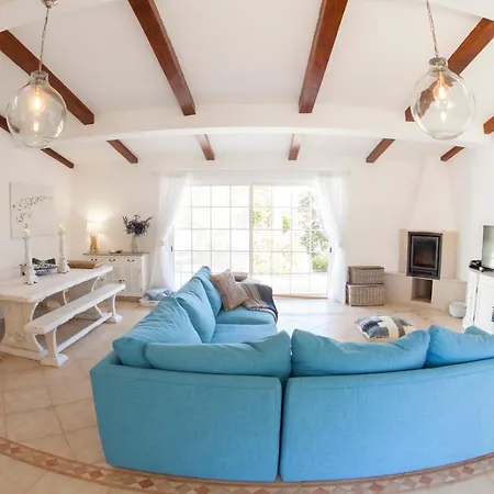 Casa Lola Vila *