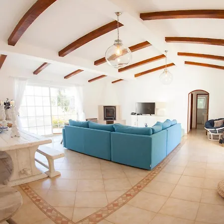Vila Casa Lola *