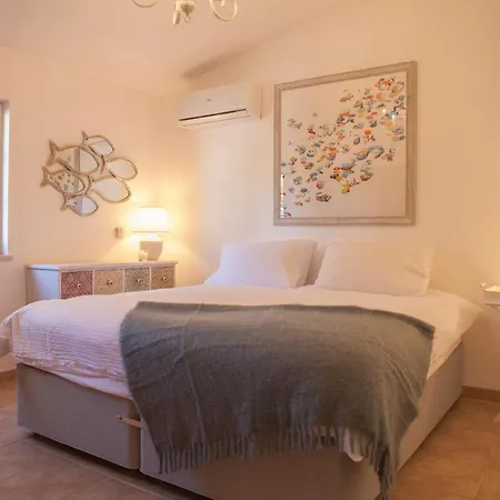 Casa Lola Vila